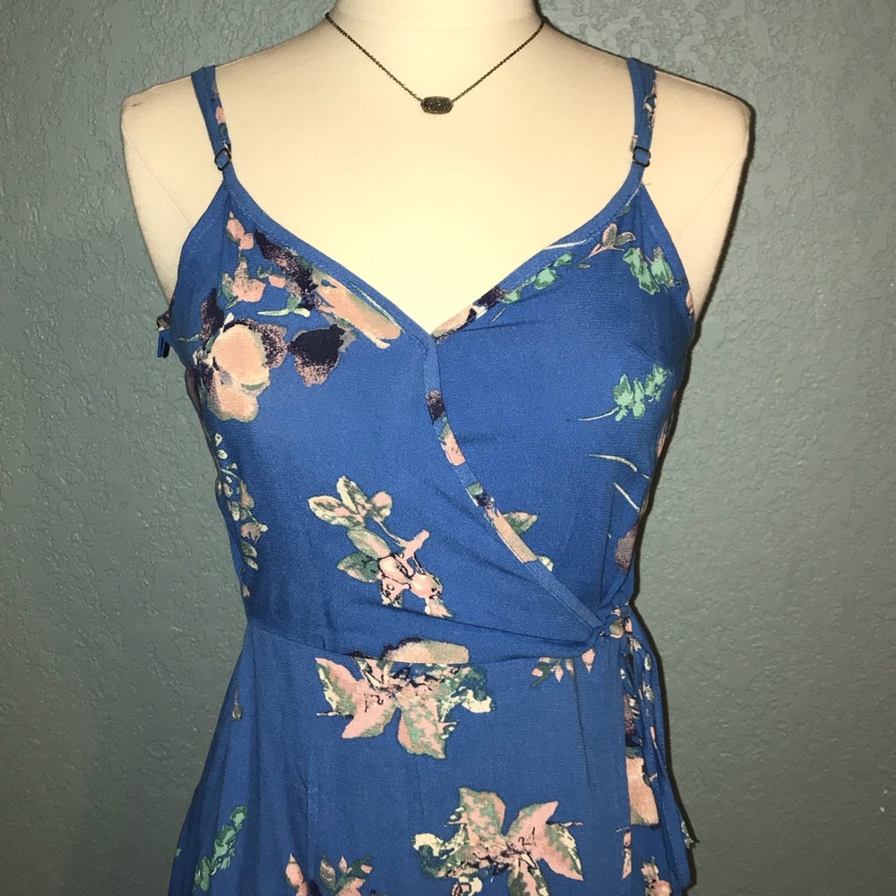 Floral Maxi Dress - Picture 2 of 4
